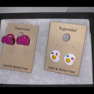 Cute vintage earrings